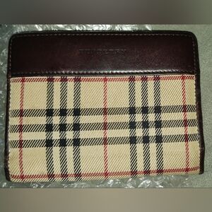 Burberry kisslock wallet EUC